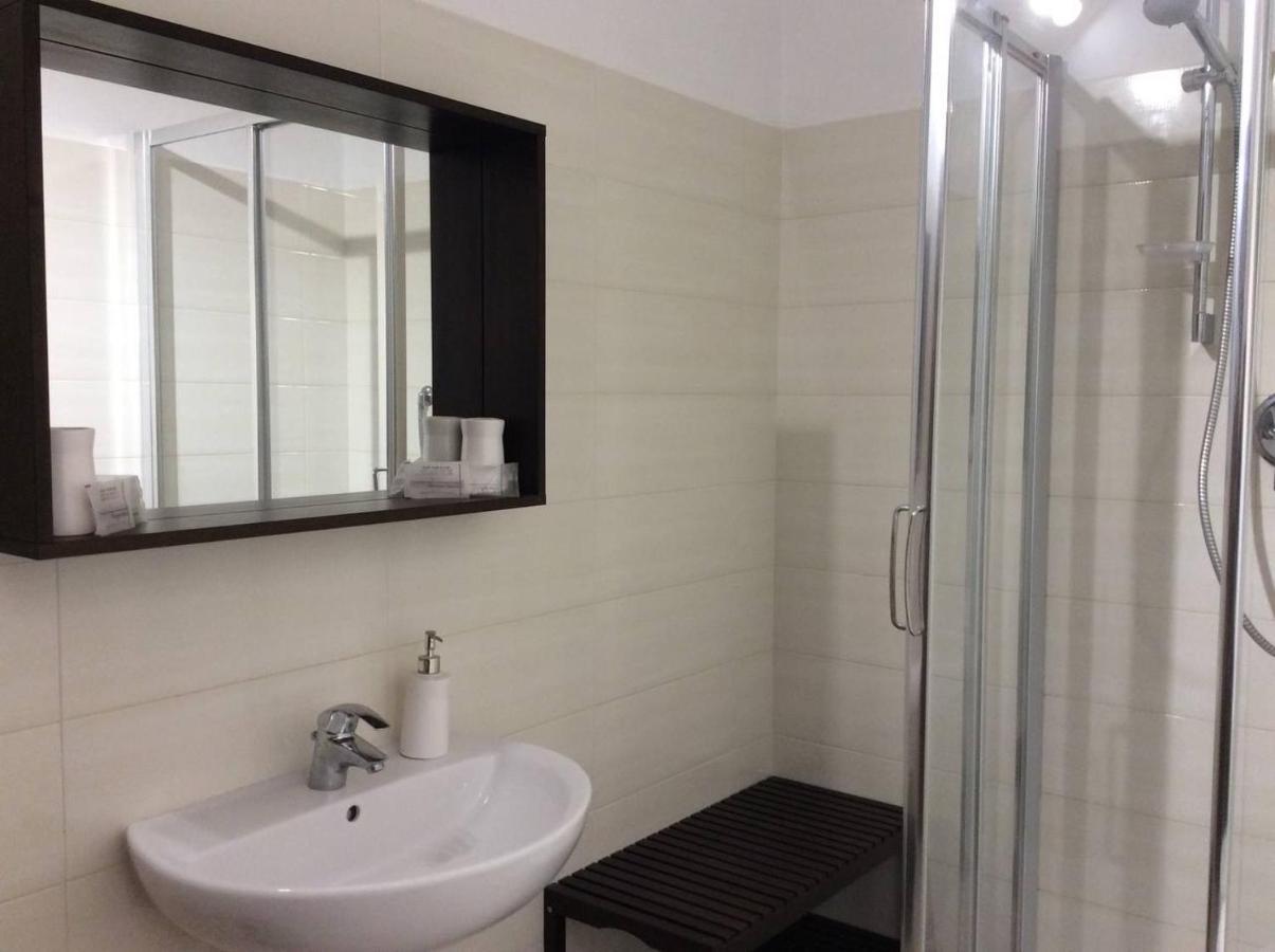 Colombo 181 Hotel Riomaggiore Ngoại thất bức ảnh