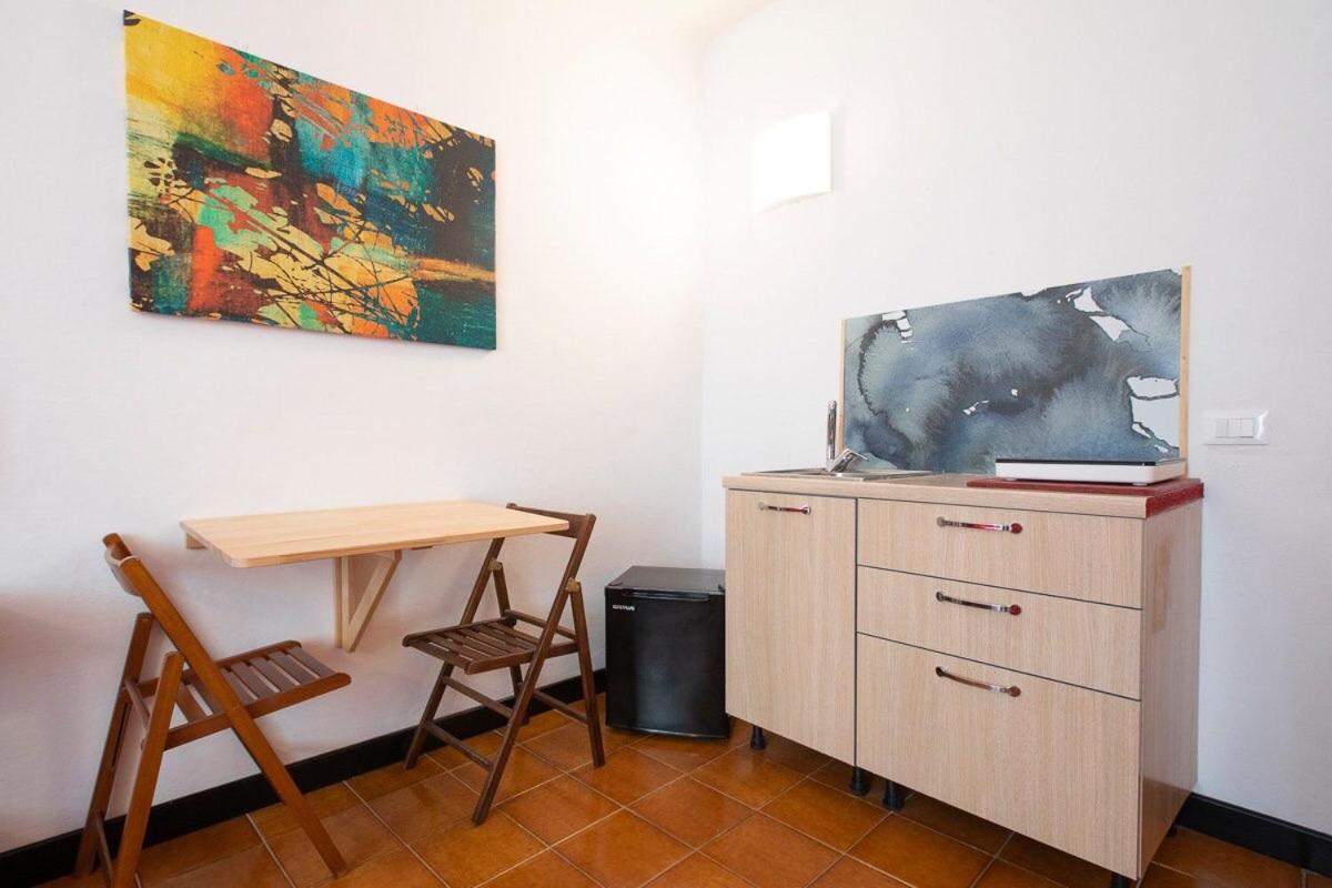 Colombo 181 Hotel Riomaggiore Ngoại thất bức ảnh