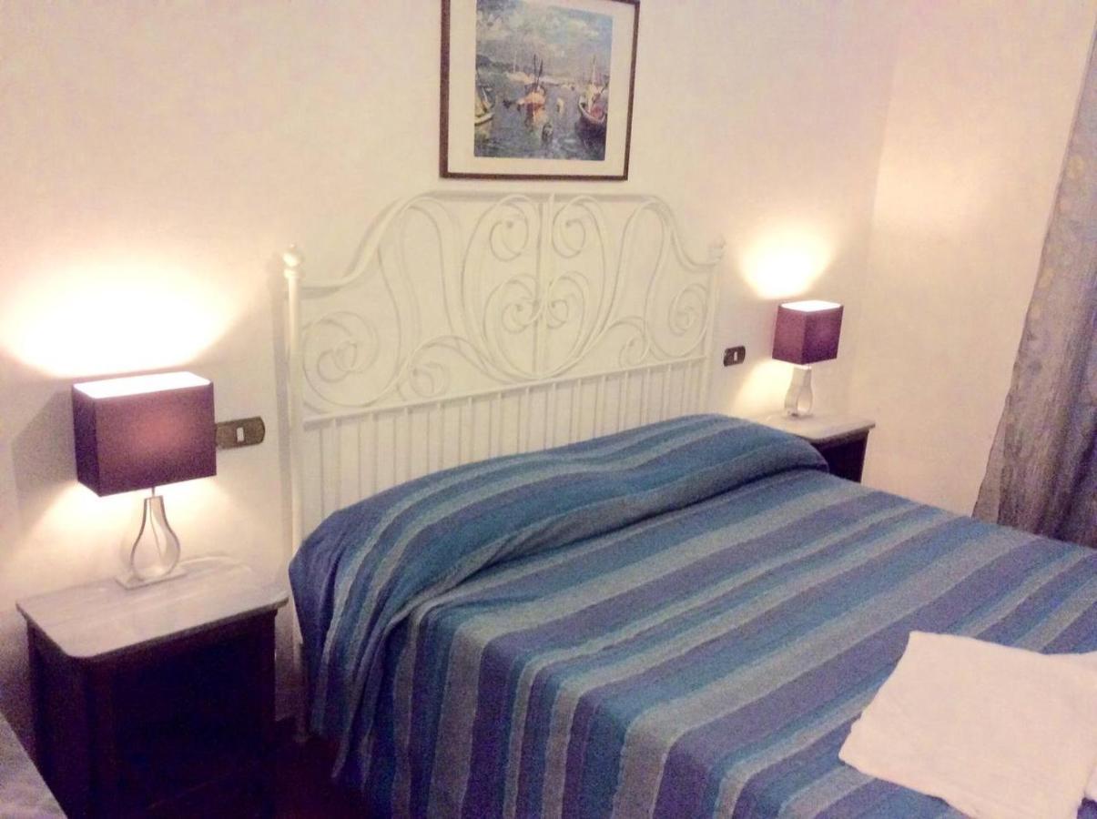 Colombo 181 Hotel Riomaggiore Ngoại thất bức ảnh