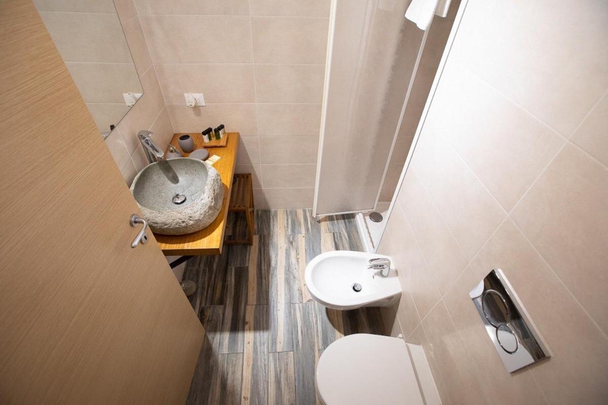 Colombo 181 Hotel Riomaggiore Ngoại thất bức ảnh
